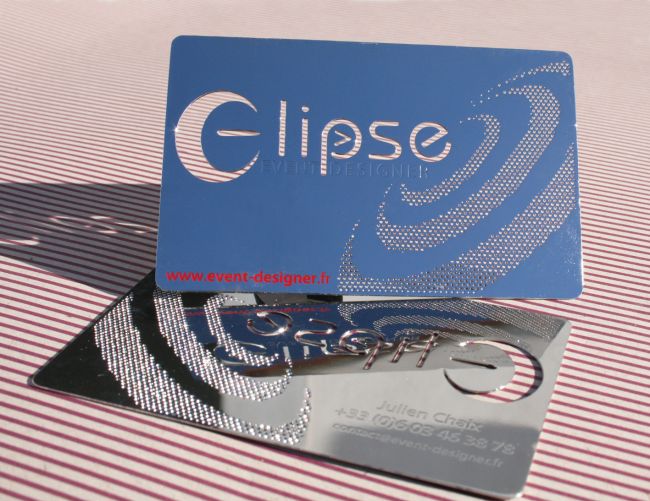 ELIPSE EVENT, Agence évènementiel (France), a choisi une carte métal grand luxe avec ce traitement de surbrillance, Logo ajouré 